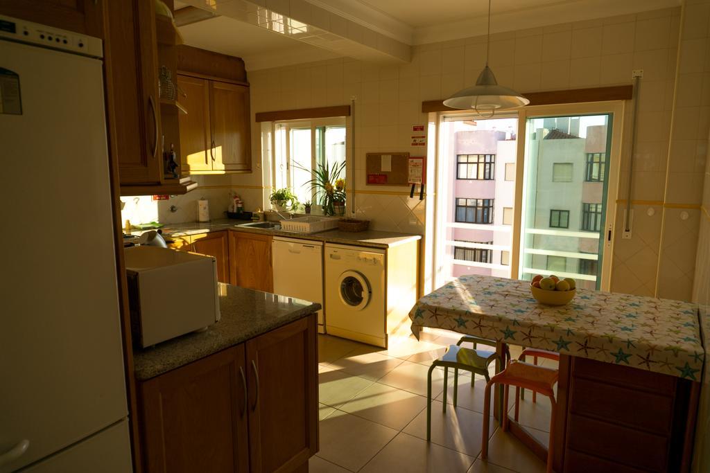 Sun & Wave Apartment เปนิช ภายนอก รูปภาพ